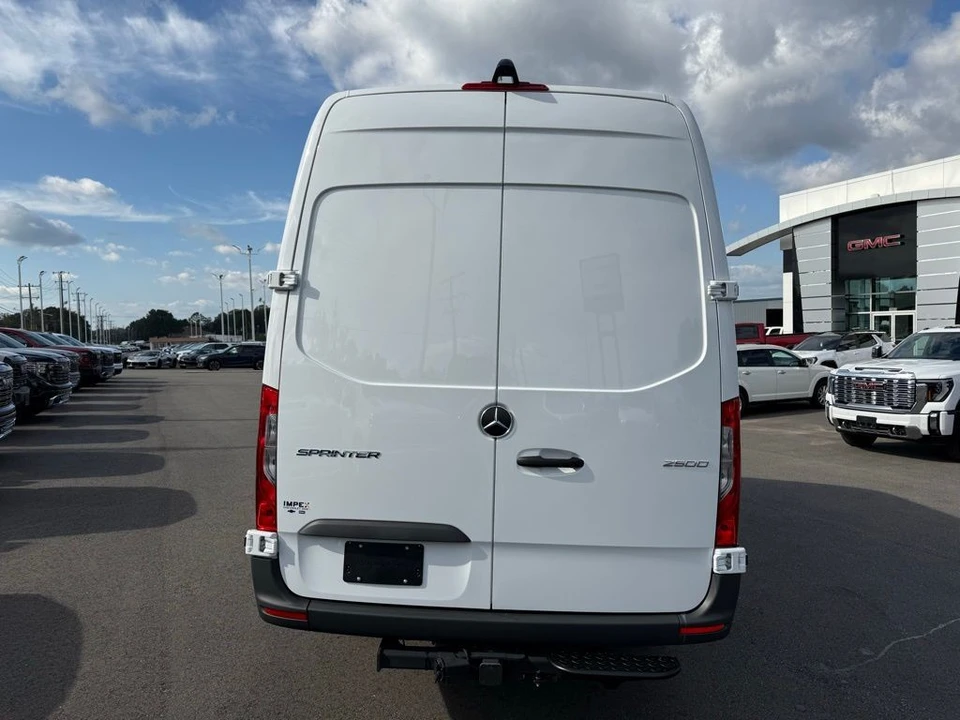 2025 Mercedes-Benz VS30 Sprinter - Image 4 of 21