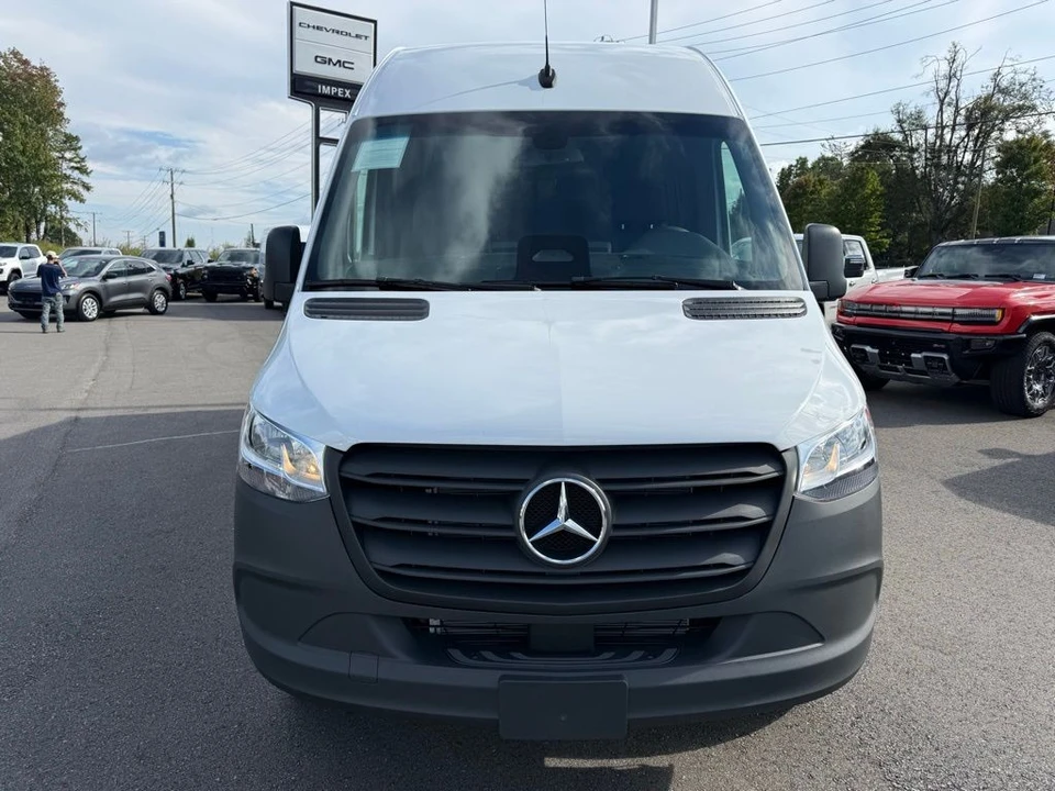 2025 Mercedes-Benz VS30 Sprinter - Image 8 of 21