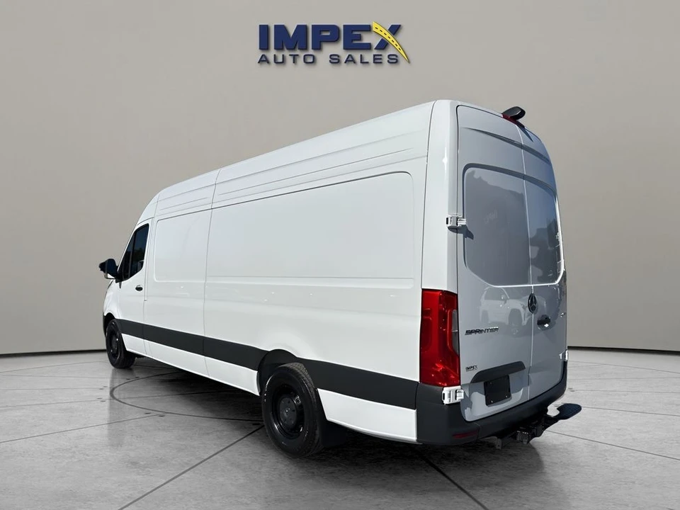 2025 Mercedes-Benz VS30 Sprinter - Image 3 of 12