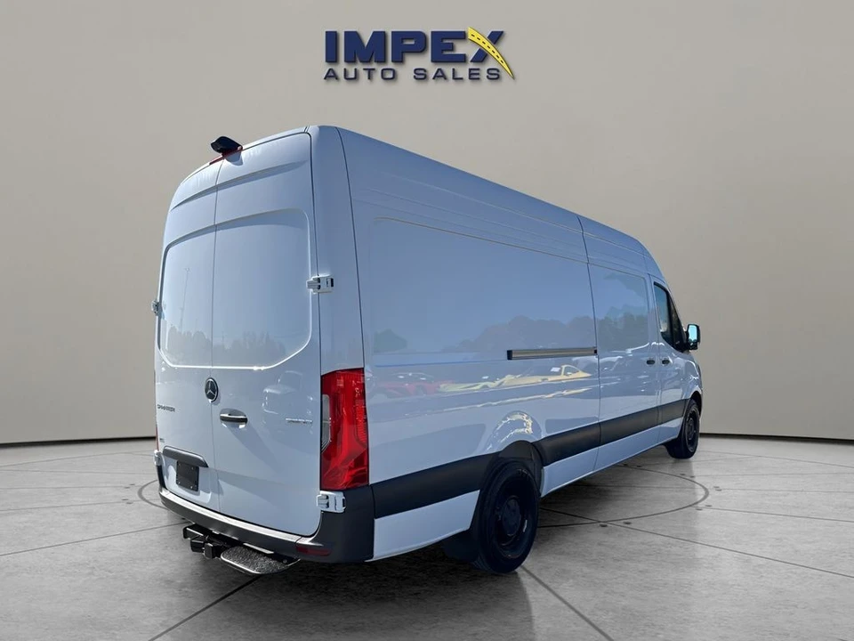 2025 Mercedes-Benz VS30 Sprinter - Image 5 of 12