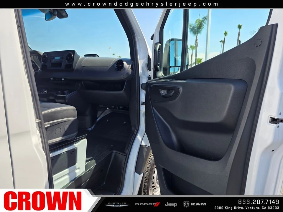 2025 Mercedes-Benz VS30 Sprinter - Image 17 of 21