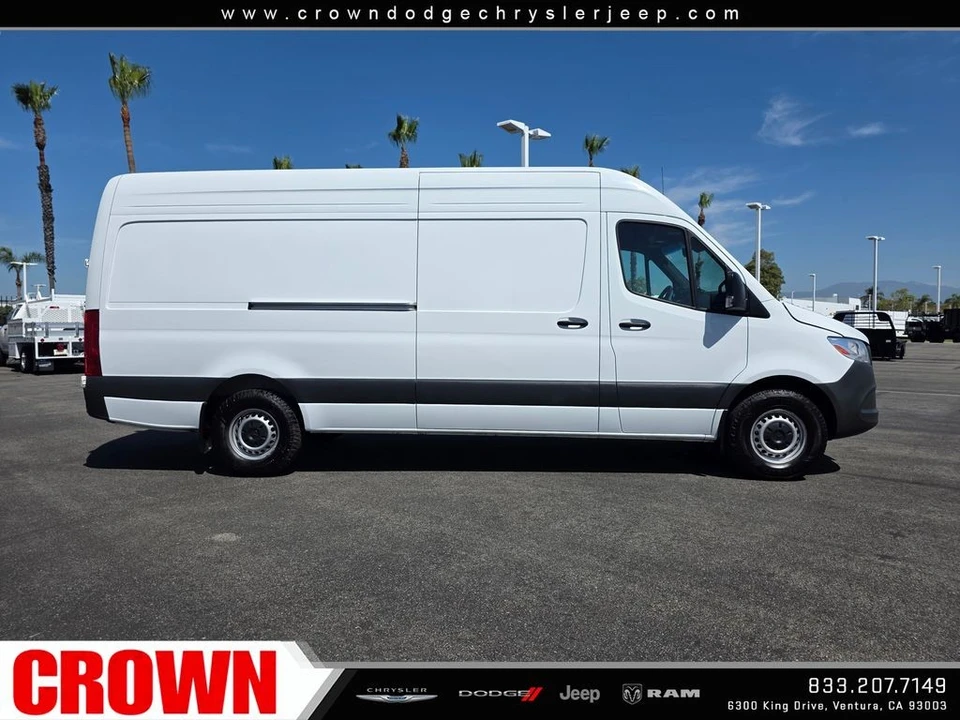 2025 Mercedes-Benz VS30 Sprinter - Image 8 of 21