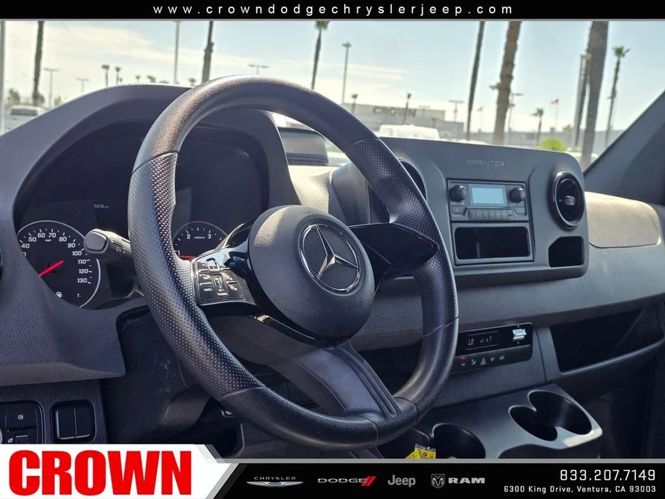 2025 Mercedes-Benz VS30 Sprinter - Image 10 of 21