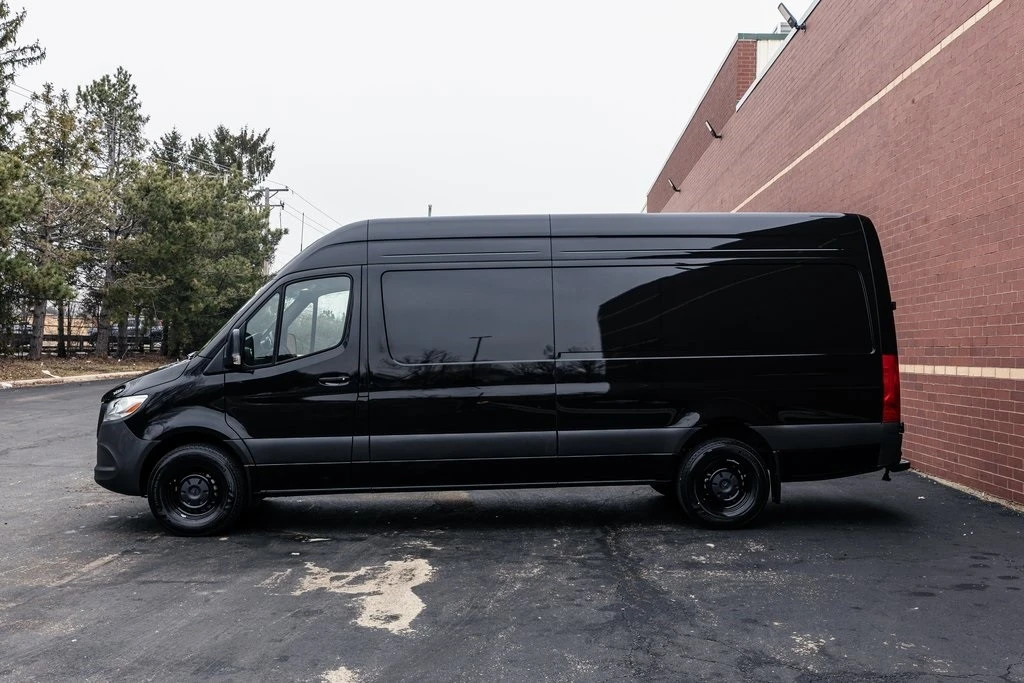 2025 Mercedes-Benz VS30 Sprinter - Image 4 of 12