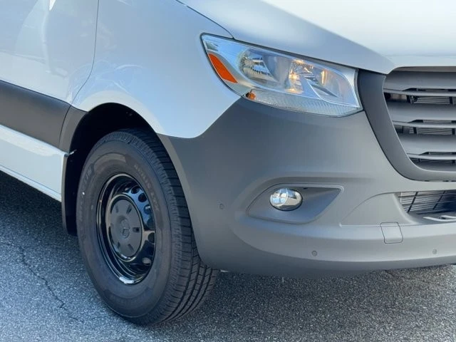 2025 Mercedes-Benz VS30 Sprinter - Image 4 of 12