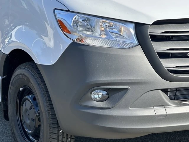 2025 Mercedes-Benz VS30 Sprinter - Image 4 of 12