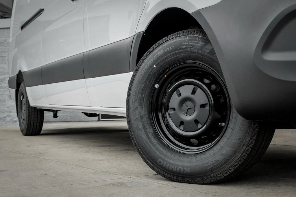 2025 Mercedes-Benz VS30 Sprinter - Image 8 of 12