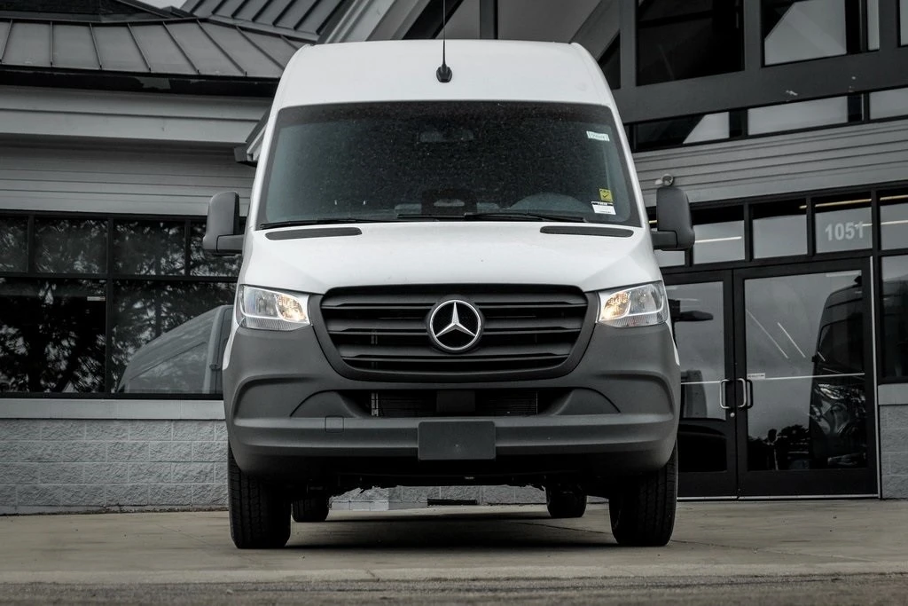 2025 Mercedes-Benz VS30 Sprinter - Image 6 of 12