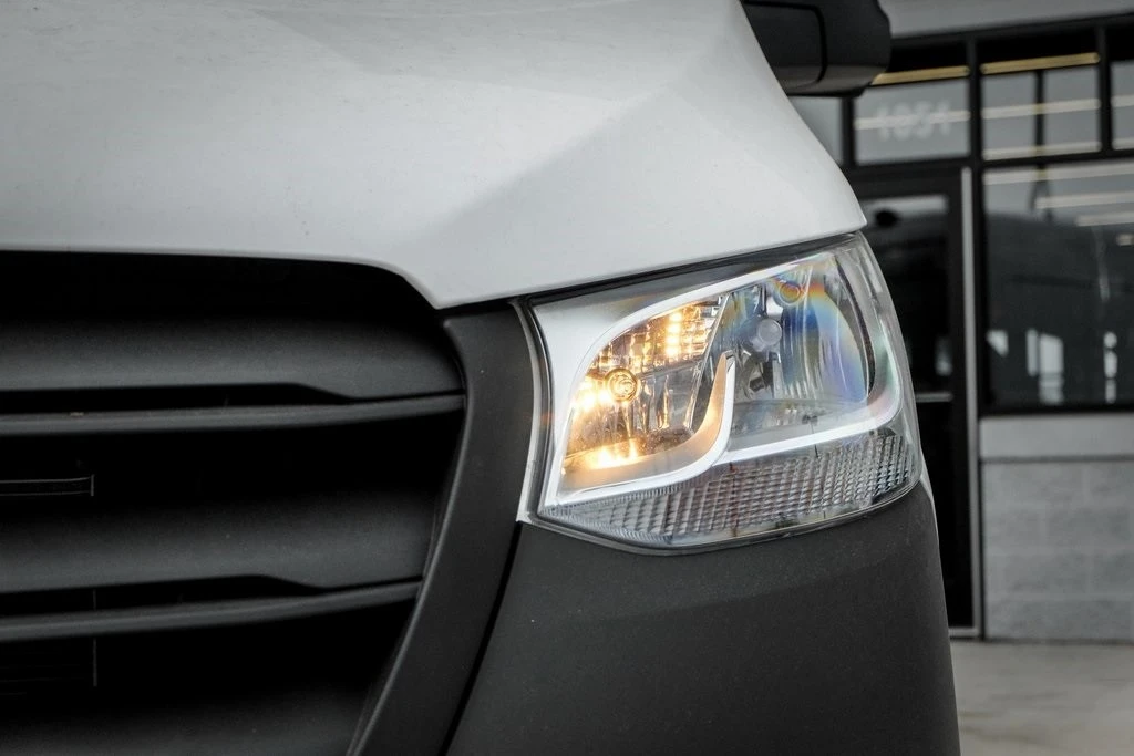 2025 Mercedes-Benz VS30 Sprinter - Image 7 of 12