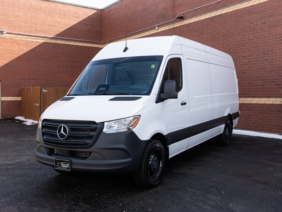 2025 Mercedes-Benz VS30 Sprinter - Image 3 of 12