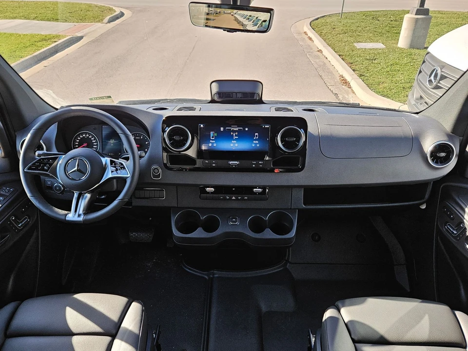 2025 Mercedes-Benz VS30 Sprinter - Image 12 of 12