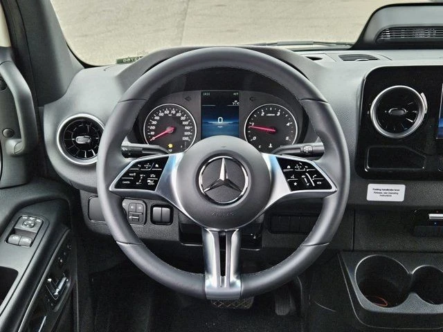 2025 Mercedes-Benz VS30 Sprinter - Image 12 of 21