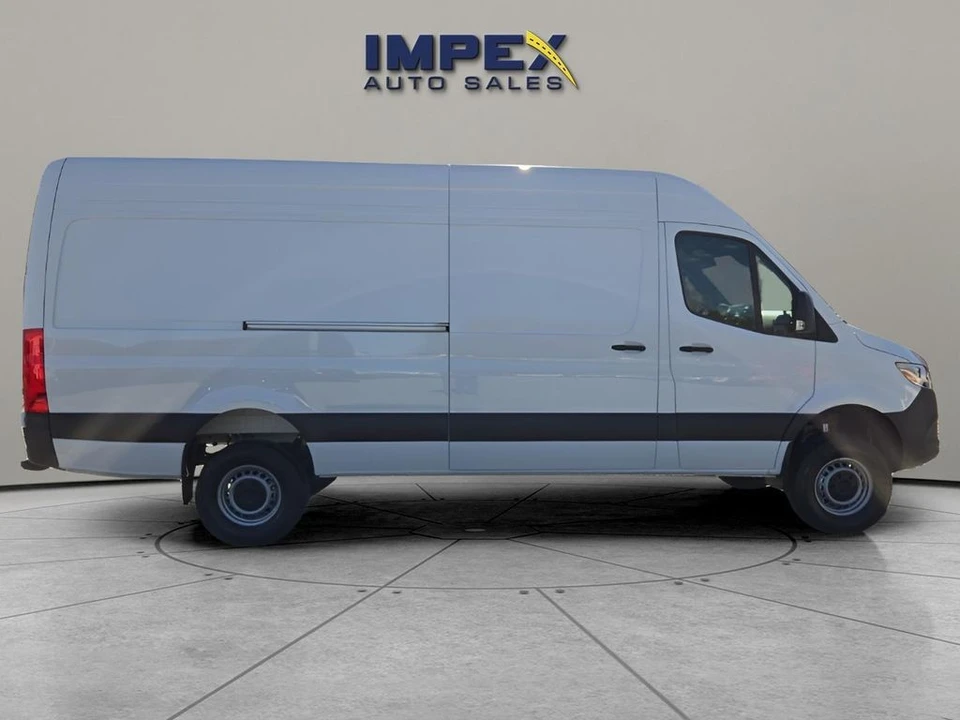 2025 Mercedes-Benz VS30 Sprinter - Image 6 of 21