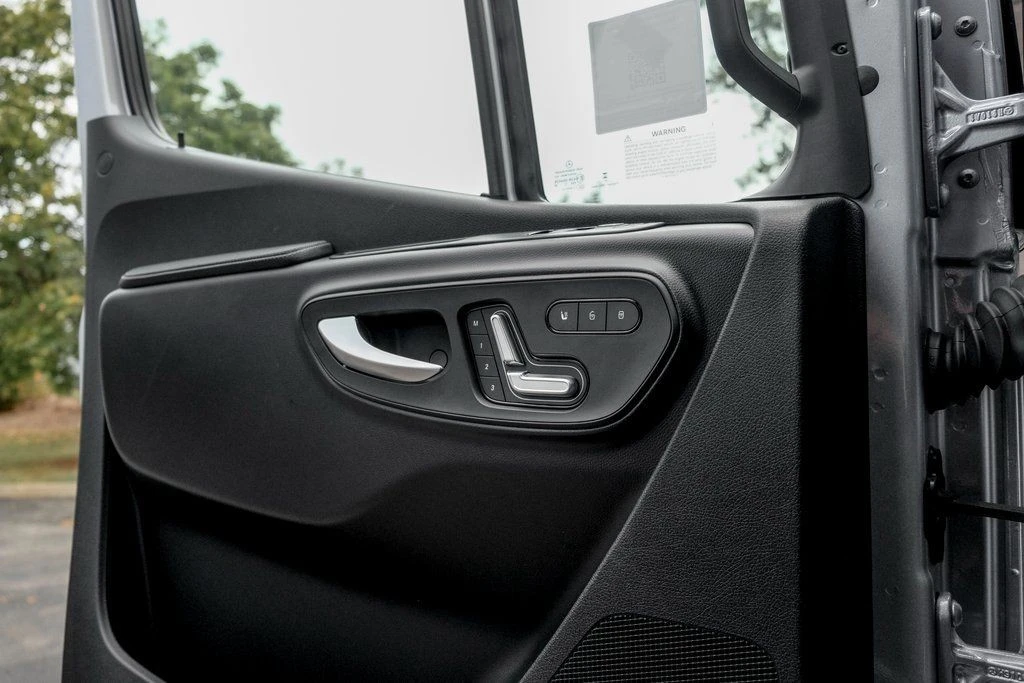2025 Mercedes-Benz VS30 Sprinter - Image 13 of 21