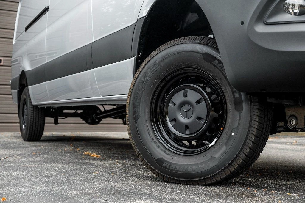 2025 Mercedes-Benz VS30 Sprinter - Image 7 of 21