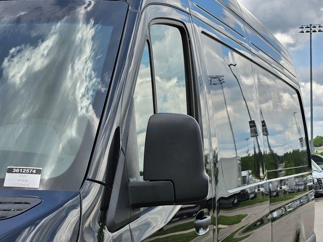 2025 Mercedes-Benz VS30 Sprinter - Image 7 of 12