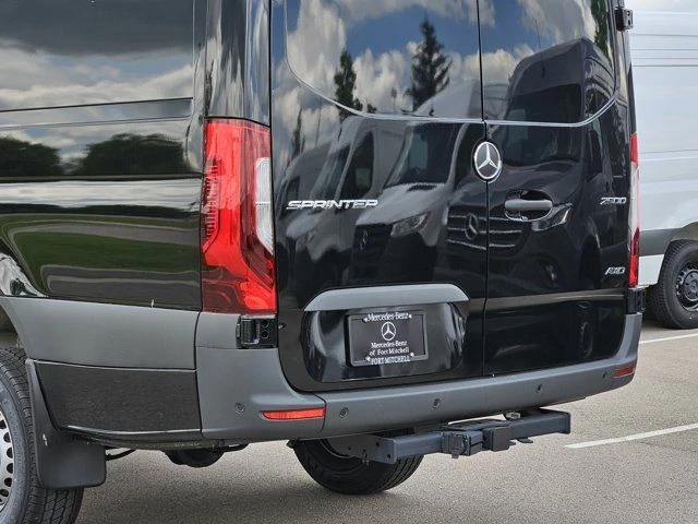 2025 Mercedes-Benz VS30 Sprinter - Image 9 of 12