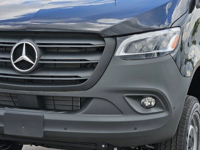 2025 Mercedes-Benz VS30 Sprinter - Image 6 of 12