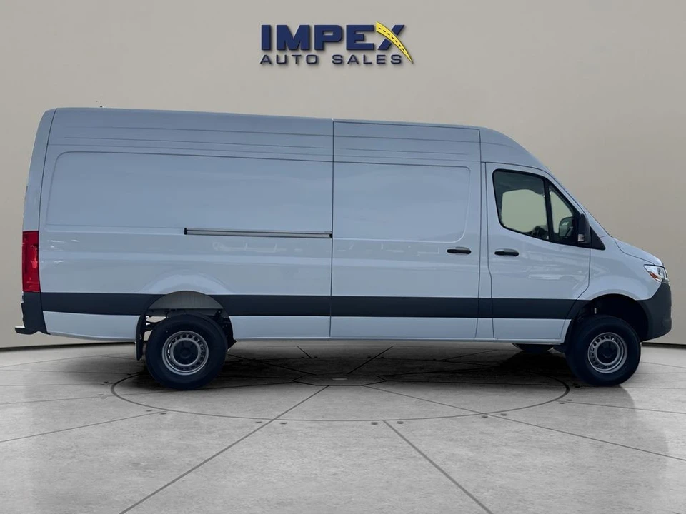 2025 Mercedes-Benz VS30 Sprinter - Image 6 of 12