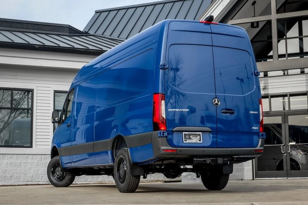 2025 Mercedes-Benz VS30 Sprinter - Image 3 of 12