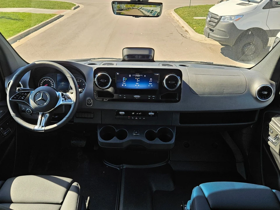 2025 Mercedes-Benz VS30 Sprinter - Image 12 of 12