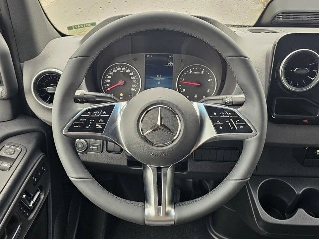 2025 Mercedes-Benz VS30 Sprinter - Image 12 of 12