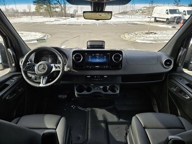 2025 Mercedes-Benz VS30 Sprinter - Image 11 of 12