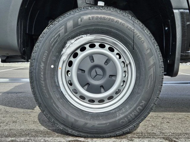 2025 Mercedes-Benz VS30 Sprinter - Image 8 of 12
