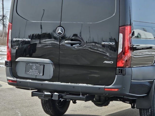 2025 Mercedes-Benz VS30 Sprinter - Image 9 of 12
