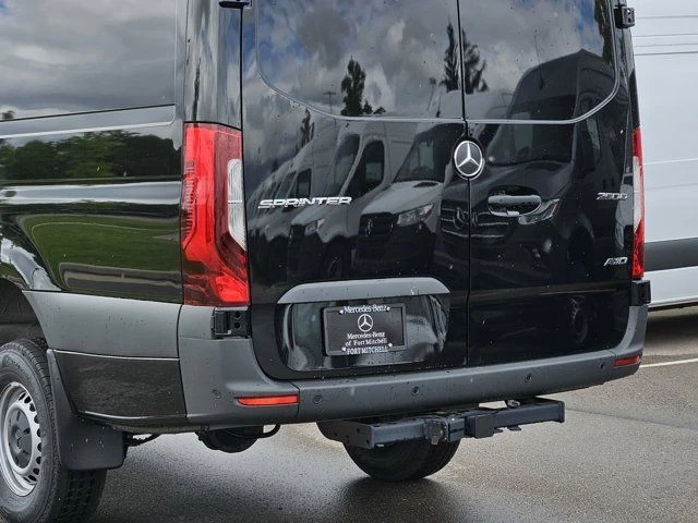 2025 Mercedes-Benz VS30 Sprinter - Image 9 of 12