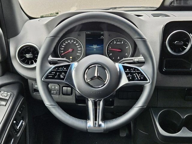 2025 Mercedes-Benz VS30 Sprinter - Image 12 of 12