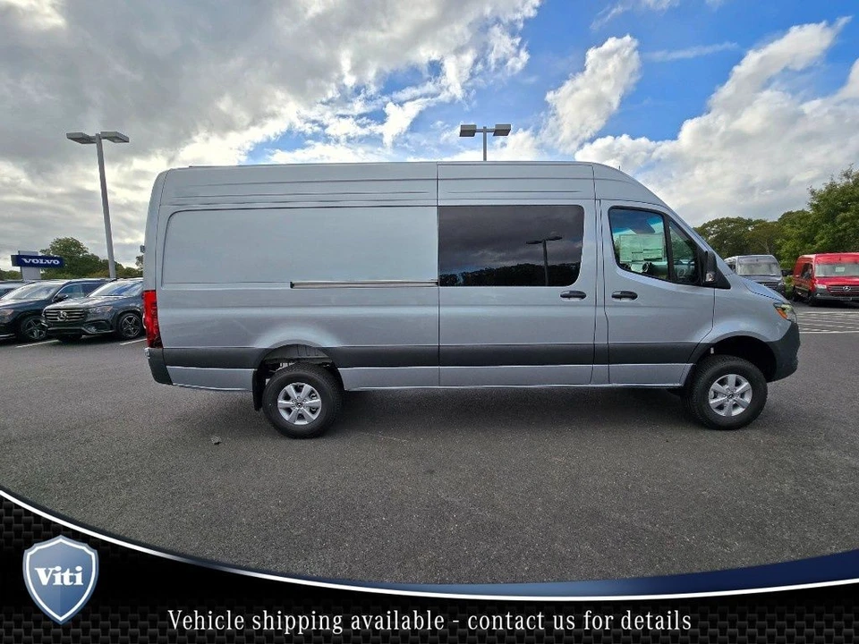 2025 Mercedes-Benz VS30 Sprinter - Image 9 of 12