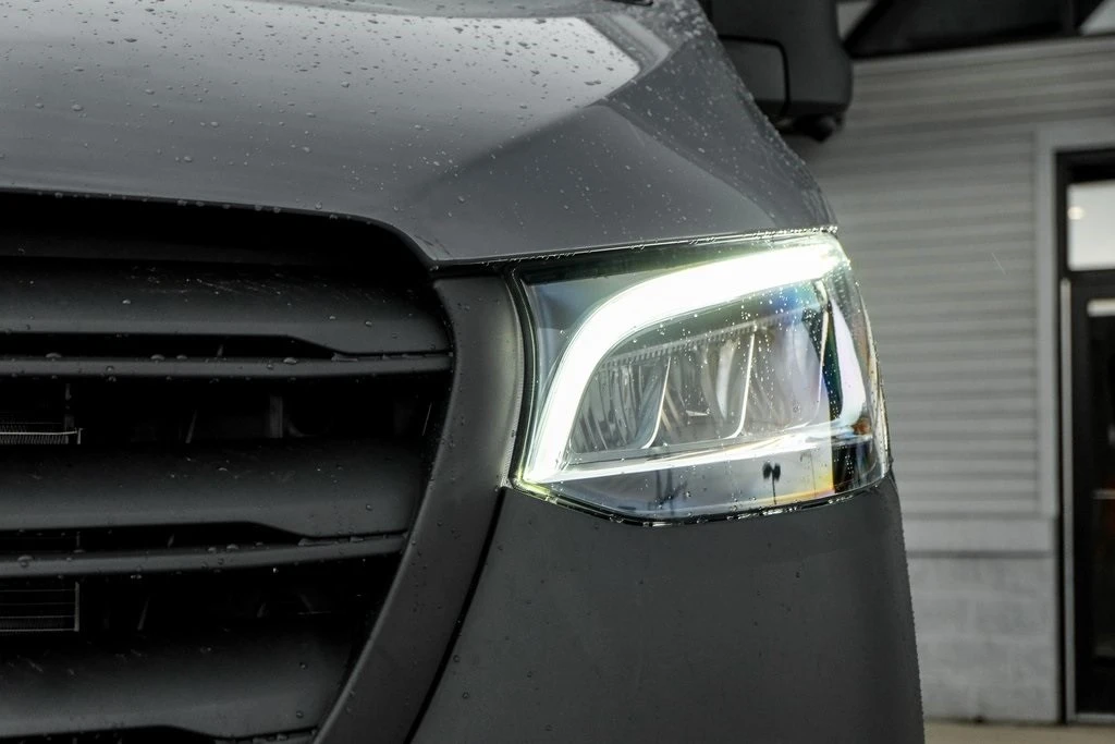 2025 Mercedes-Benz VS30 Sprinter - Image 6 of 12