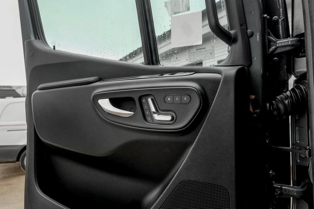 2025 Mercedes-Benz VS30 Sprinter - Image 12 of 12