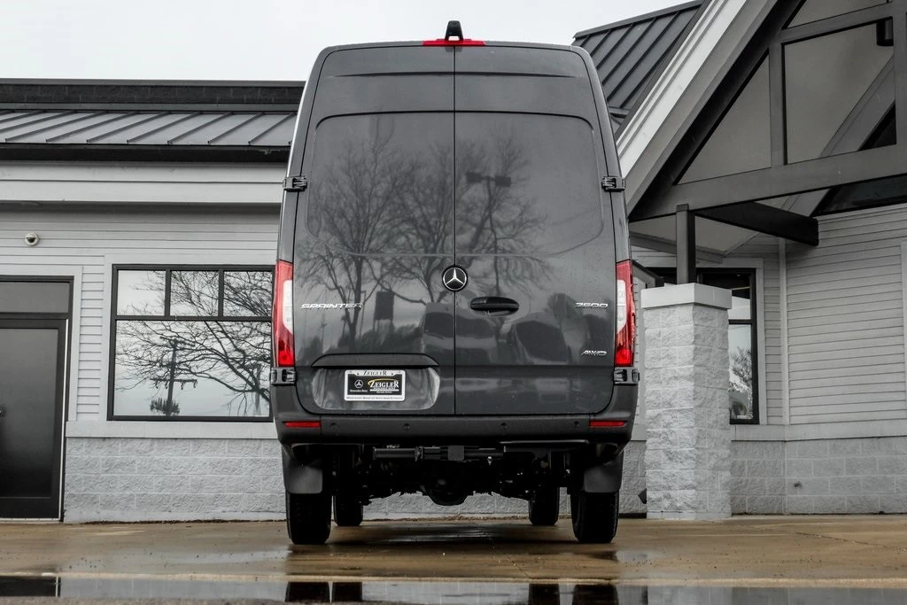 2025 Mercedes-Benz VS30 Sprinter - Image 7 of 12