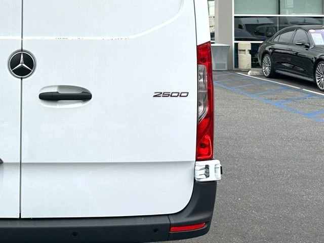 2025 Mercedes-Benz VS30 Sprinter - Image 8 of 21