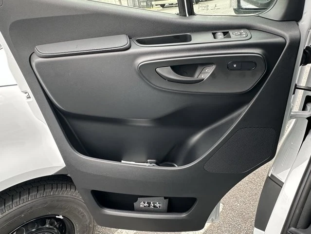 2025 Mercedes-Benz VS30 Sprinter - Image 15 of 21