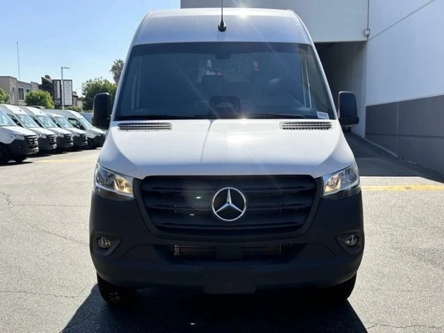 2025 Mercedes-Benz VS30 Sprinter - Image 4 of 12