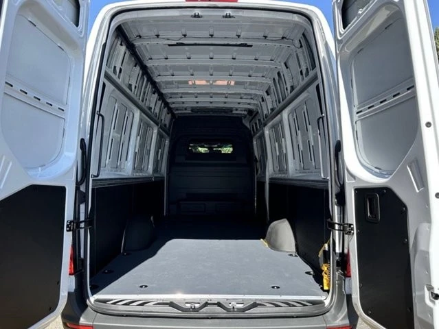 2025 Mercedes-Benz VS30 Sprinter - Image 12 of 12