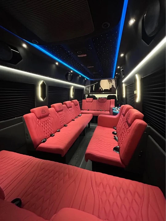 2025 Mercedes-Benz VS30 Sprinter - Image 7 of 10
