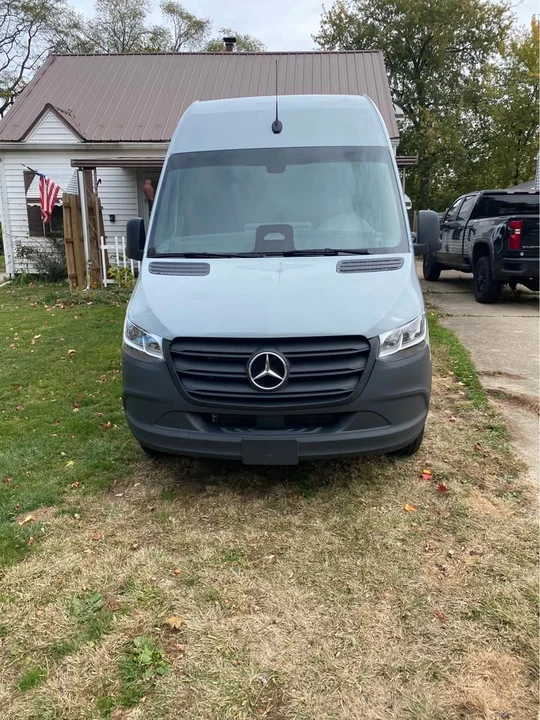 2025 Mercedes-Benz VS30 Sprinter - Image 2 of 5