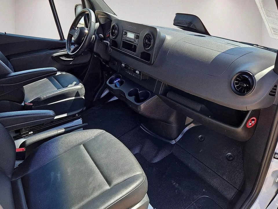 2025 Mercedes-Benz VS30 Sprinter - Image 5 of 20