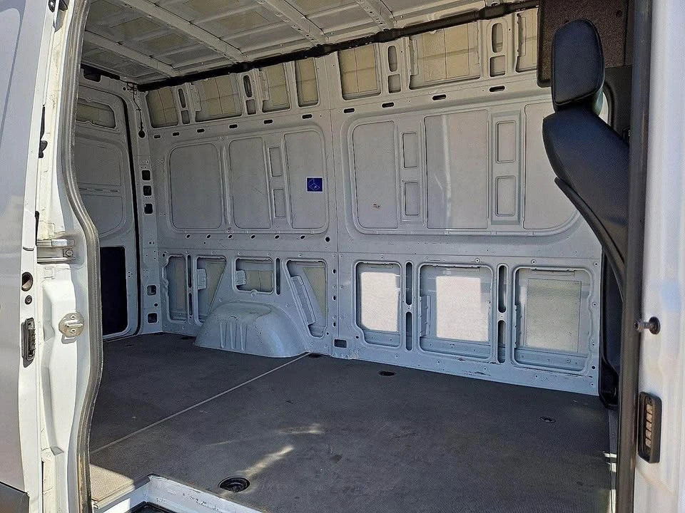 2025 Mercedes-Benz VS30 Sprinter - Image 13 of 20