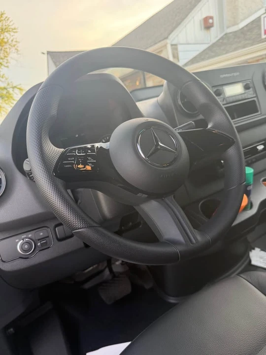2025 Mercedes-Benz VS30 Sprinter - Image 11 of 13