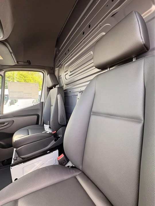 2025 Mercedes-Benz VS30 Sprinter - Image 7 of 10