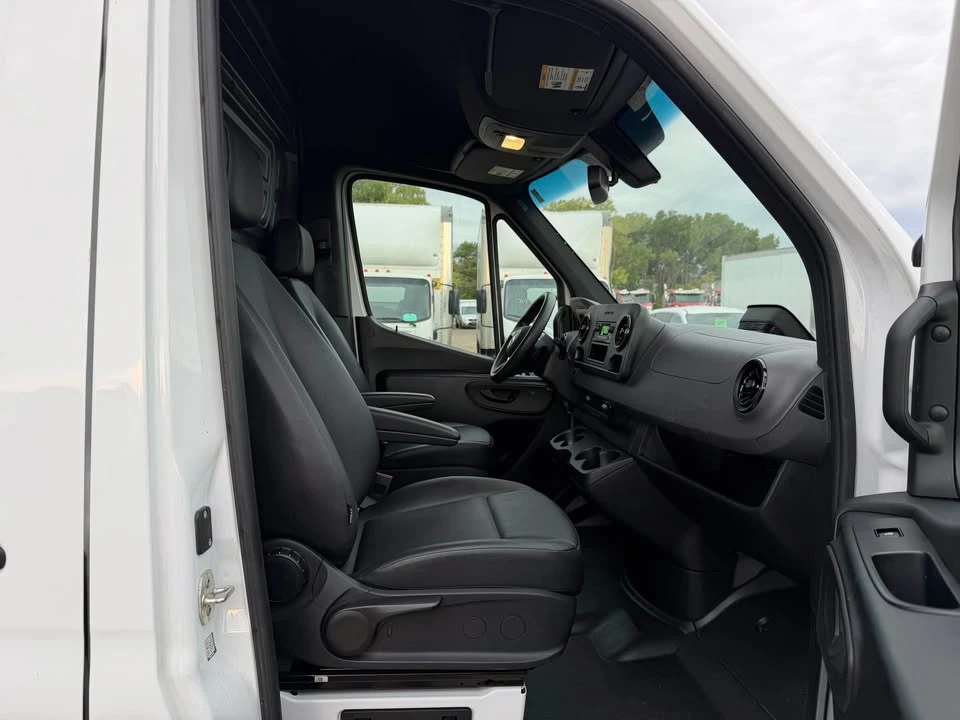 2025 Mercedes-Benz VS30 Sprinter - Image 19 of 20