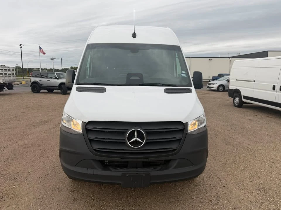 2025 Mercedes-Benz VS30 Sprinter - Image 8 of 20