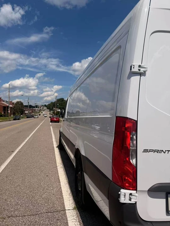 2025 Mercedes-Benz VS30 Sprinter - Image 3 of 6
