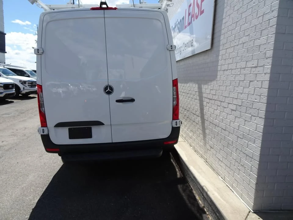 2025 Mercedes-Benz VS30 Sprinter - Image 8 of 10