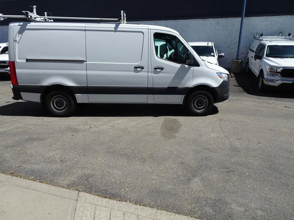 2025 Mercedes-Benz VS30 Sprinter - Image 3 of 10